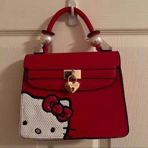 Hello kitty purse